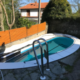 Réparez les dommages de votre piscine rapidement et efficacement avec un service professionnel Le Pontet